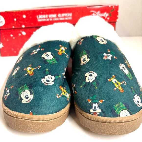 DISNEY Ladies Disney Christmas Slippers - Green, 9/10
New with Box - Picture 4 of 5
